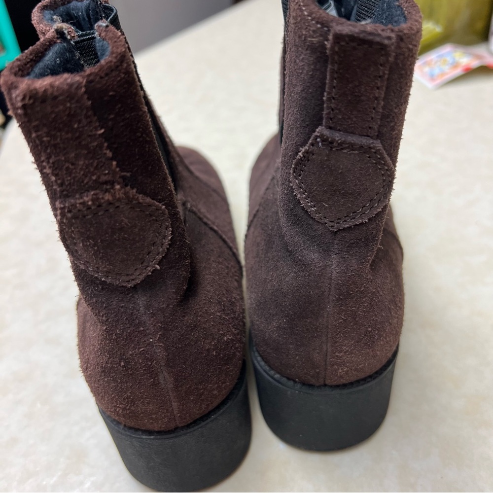 Land’s End Chocolate Brown Suede ankle Boots size 8 - Picture 2 of 8